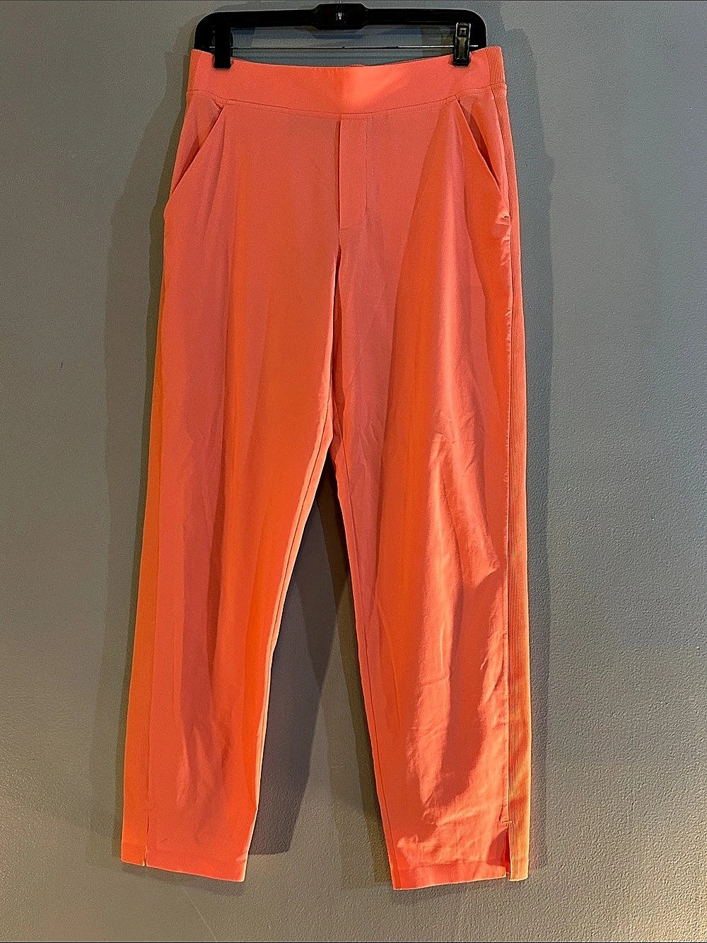 NWOT Athleta Brooklyn Ankle Pant Orange Size 8